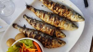 Fried fish with vegetables